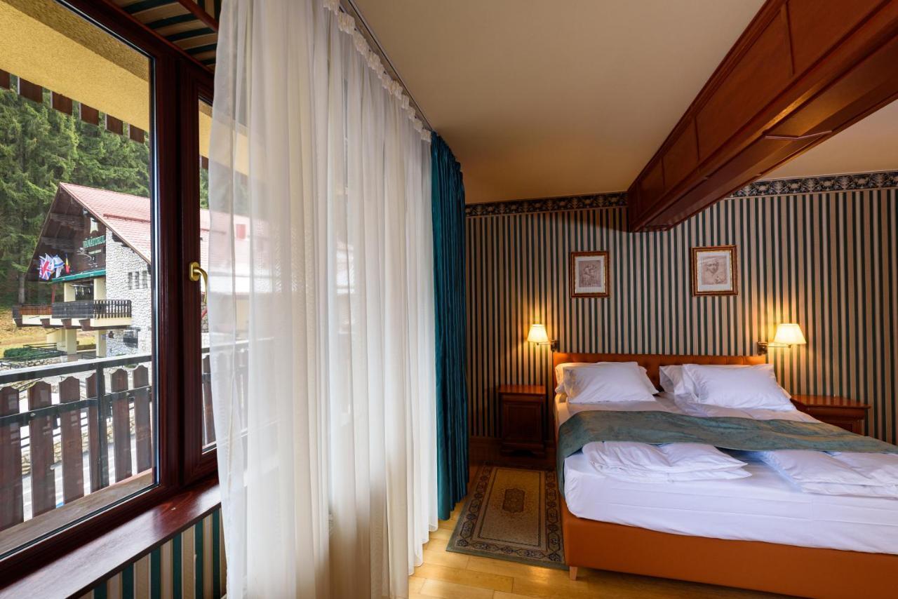 Boutique Hotel Casa Emil โปยานาบราซอฟ ภายนอก รูปภาพ